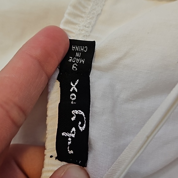 White And Blue Floral Sundress Size 9 - Picture 9 of 11